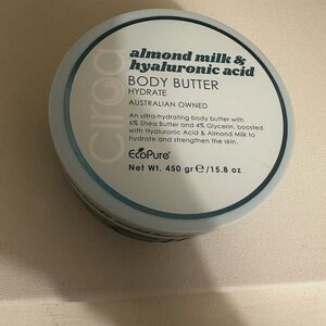 Ciroa Almond Milk & Hyaluronic Acid Body Butter Hudrate 15.8oz